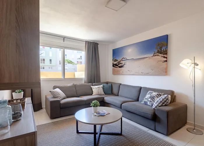 Modern Spacious 3 Bedroom Near The El Médano