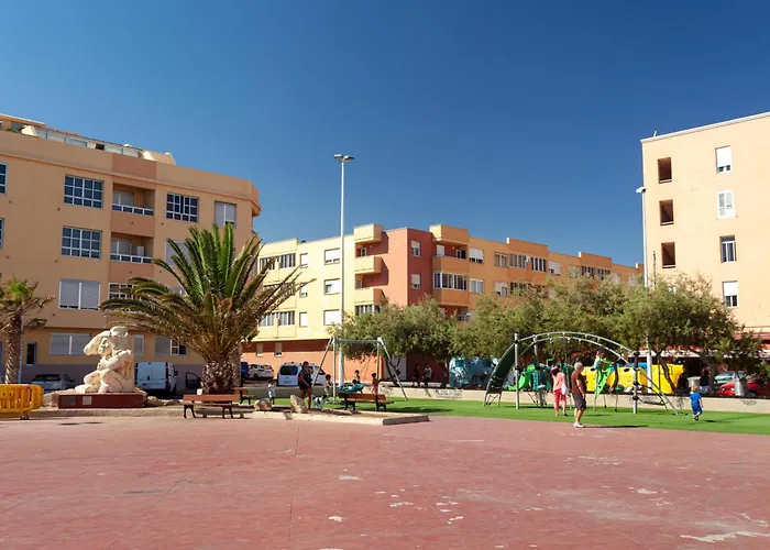 דירה Modern Spacious 3 Bedroom Near The אל מדאנו