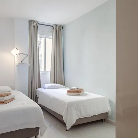 Modern Spacious 3 Bedroom Near The * El Médano